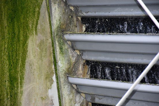 1200px-cooling_tower_algal_mat