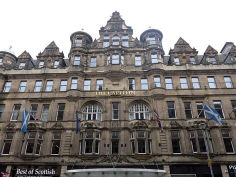 1200px-edinburgh_-_hilton_edinburgh_carlton_-_20140427123304